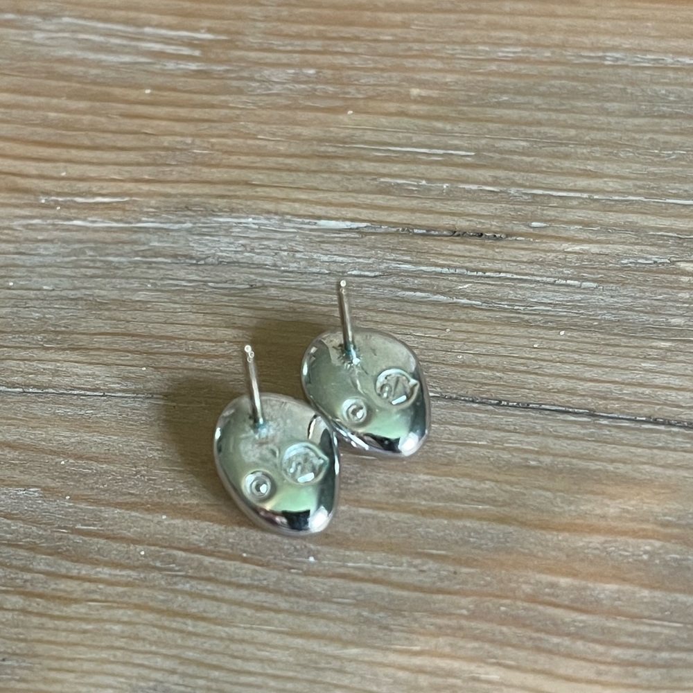 Swarovski Vintage Elegant Silver Crystal Stud Earrings - Picture 2 of 8